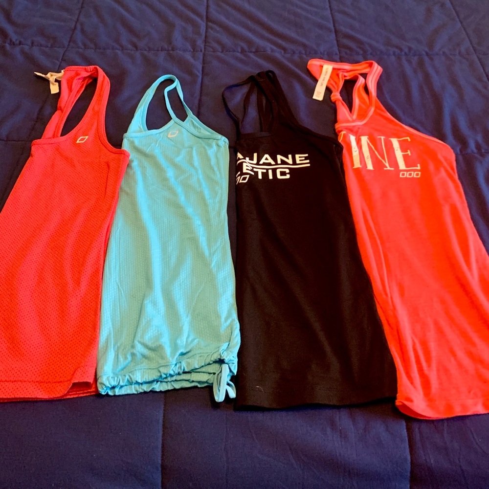 LORNA JANE LOT OF 4 WORKOUT TANK TOPS EXCELLENT CONDITION! XS / S